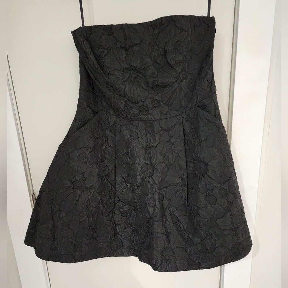 ❤️Black Floral RW&CO Dress size 12
